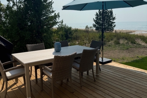 Outdoor Furniture Image 11082025